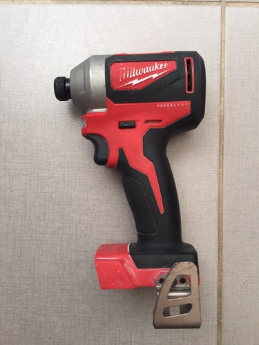 Milwaukee avvitatore - milwaukee,