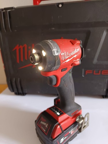 Avvitatore impulsi milwaukee - avvitatore,